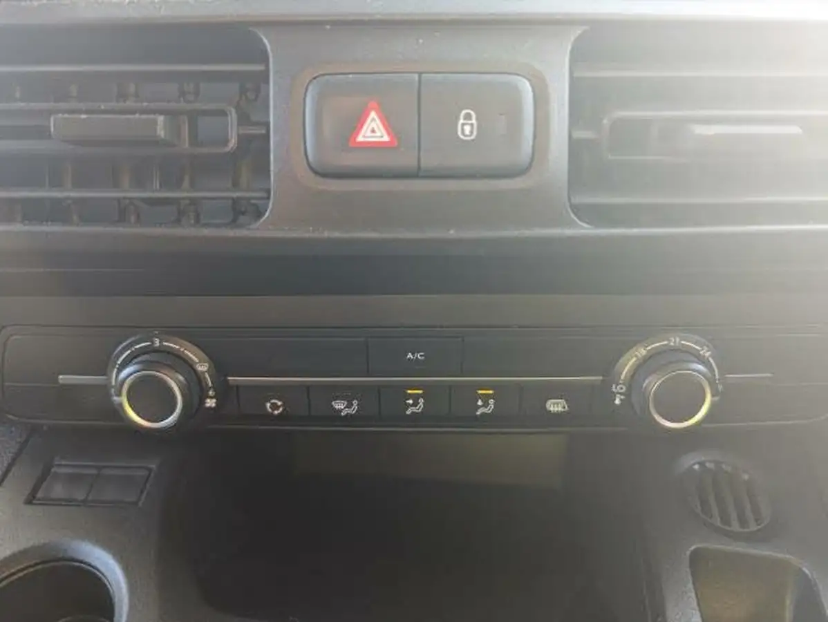 2020-peugeot-partner-15-bluehdi-950-professional-100ps-eu6dt-long-panel-big-19