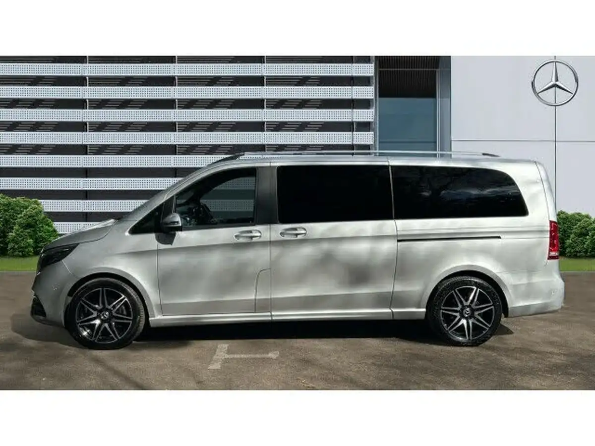 2020-mercedes-benz-v-class-20d-v300d-amg-line-extra-long-big-4
