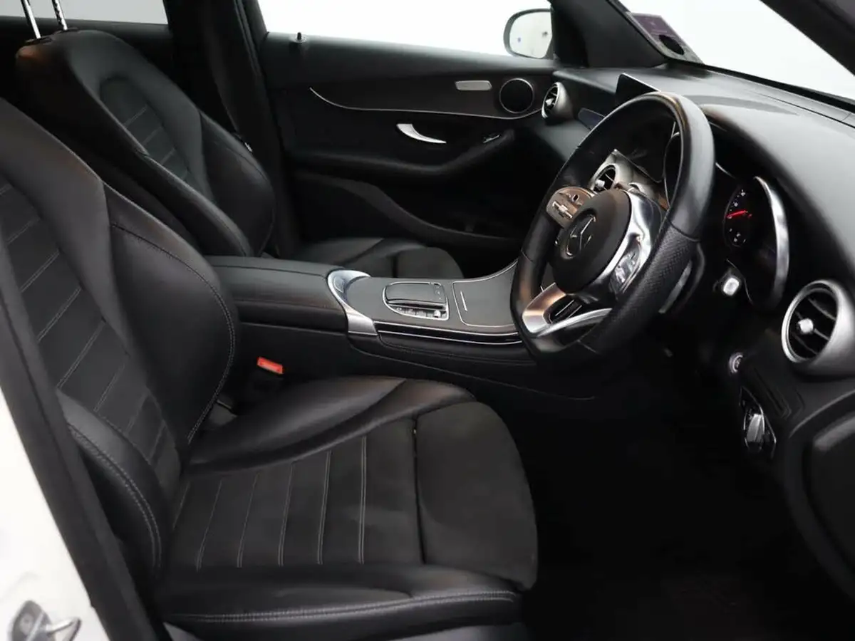 2019-mercedes-benz-glc-class-20d-glc220d-amg-line-station-wagon-5d-4matic-plus-big-11