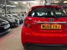 2015-toyota-yaris-15-vvt-i-icon-hybrid-small-11