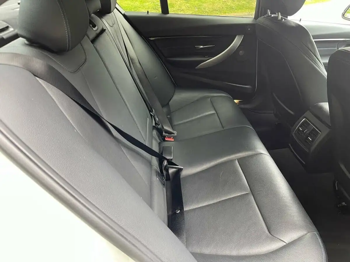 2017-bmw-3-series-20-330i-m-sport-saloon-4d-auto-big-45