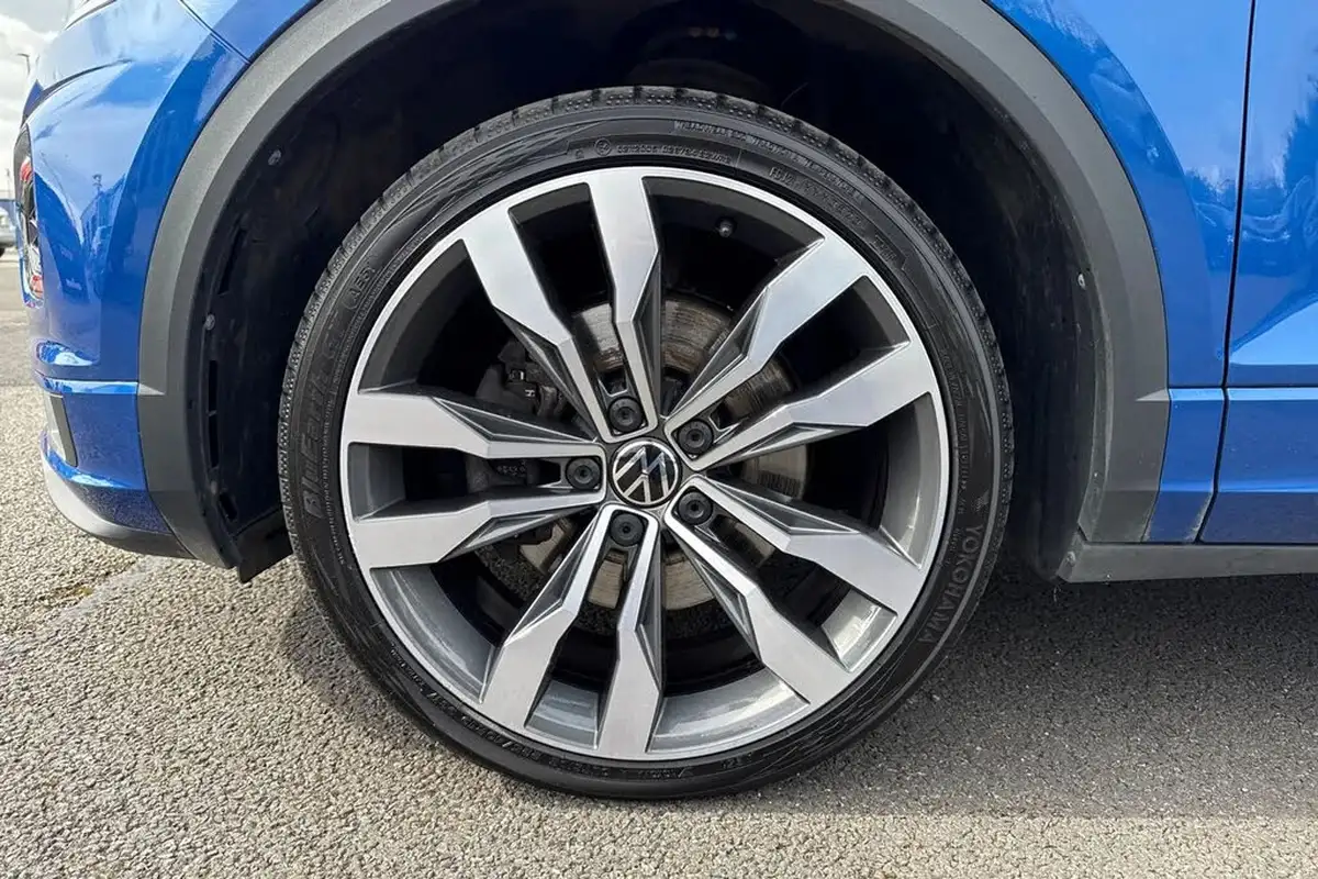 2021-volkswagen-t-roc-15-tsi-r-line-hatchback-5d-dsg-big-12