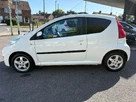 2011-peugeot-107-10-sportium-3d-small-4