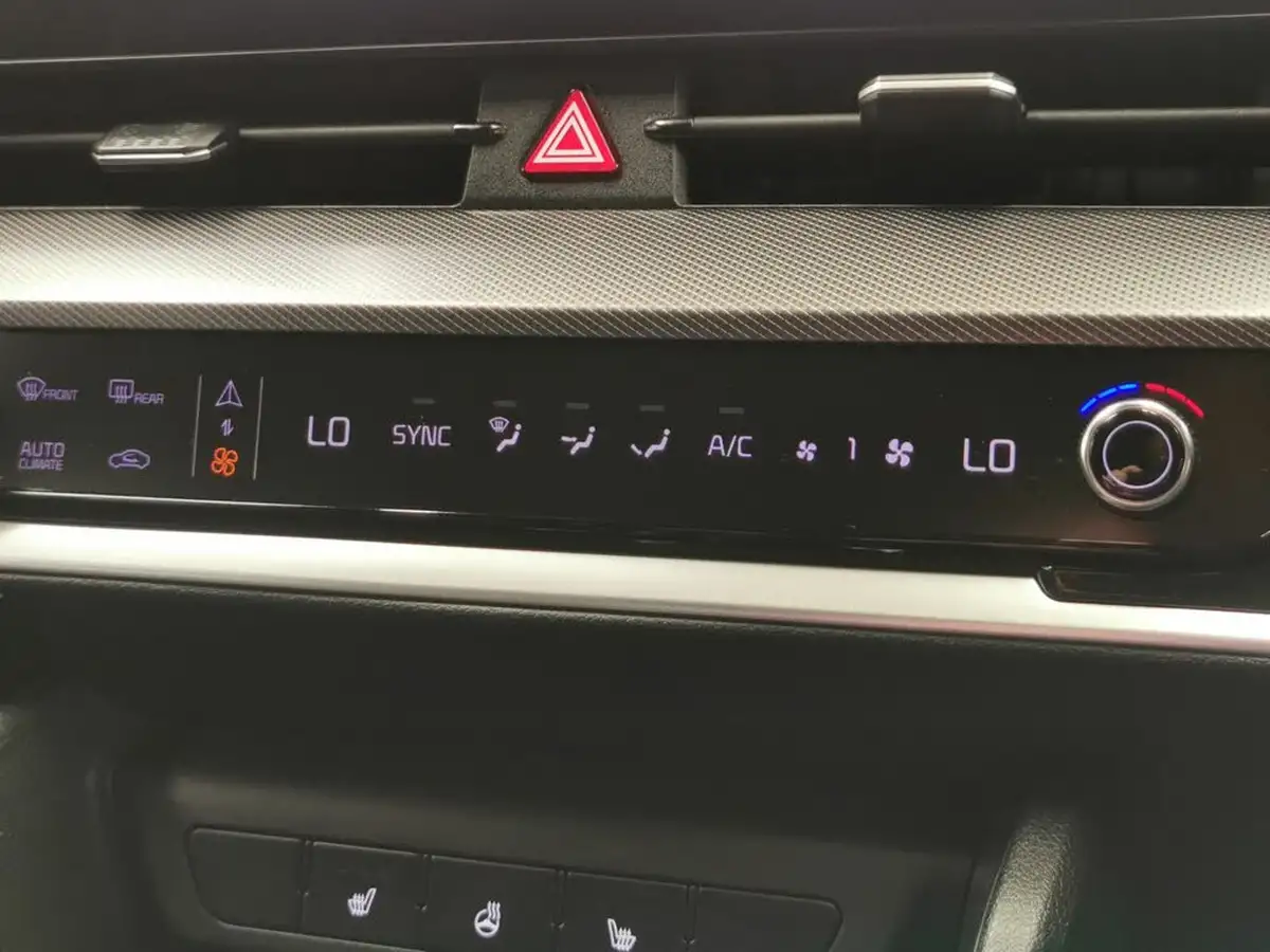 2022-kia-sportage-16-t-gdi-3-148bhp-1598cc-big-19