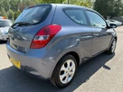 2011-hyundai-i20-12-comfort-3d-small-4