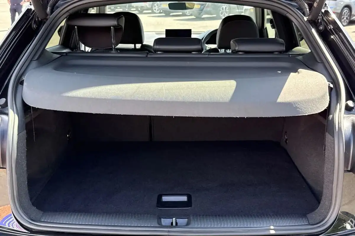2022-audi-q2-15-35-tfsi-black-edition-s-tronic-big-6