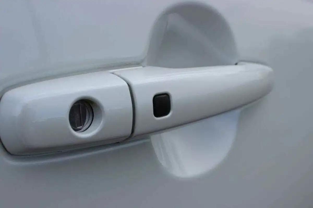 2021-suzuki-ignis-12-dualjet-sz5-big-10