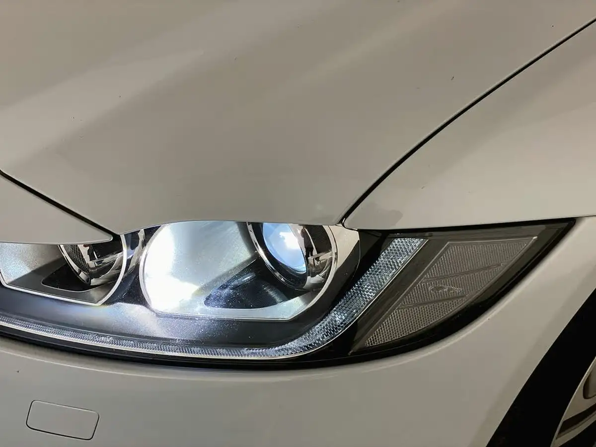 2018-jaguar-xf-20i-r-sport-300ps-awd-saloon-4d-1997cc-big-34