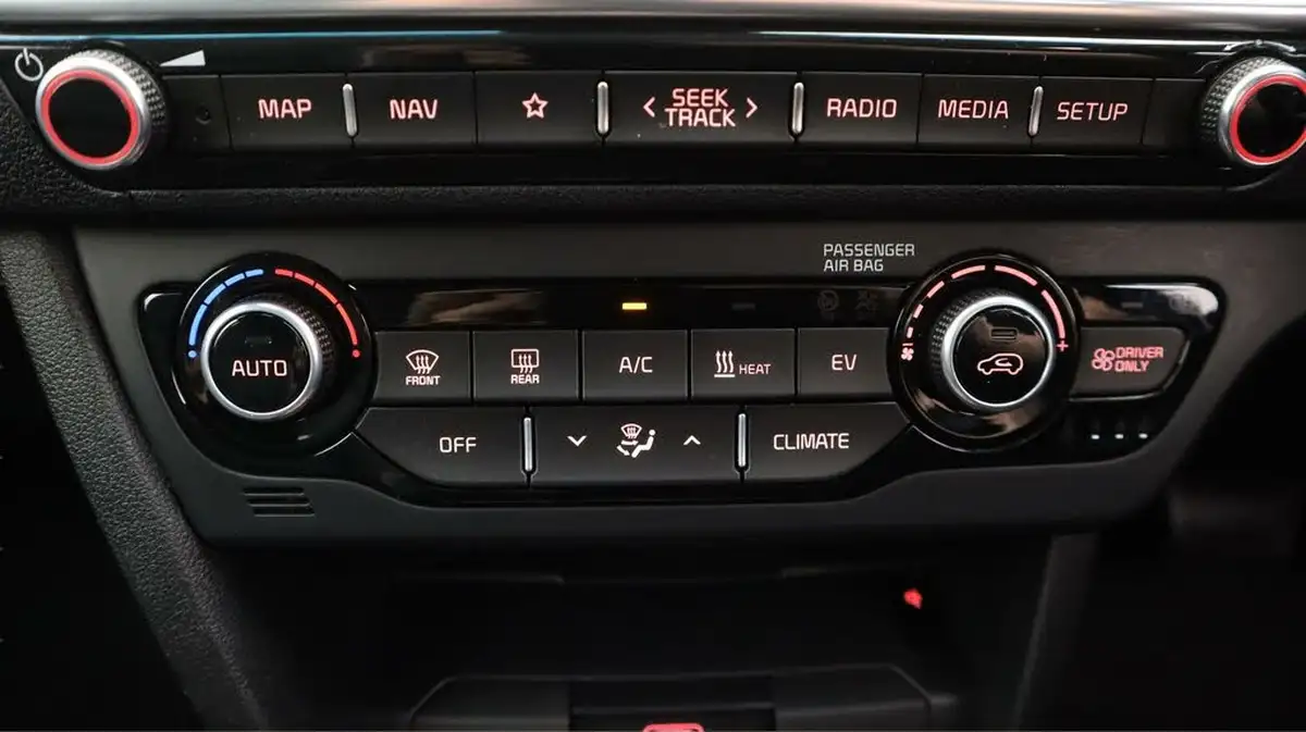 2020-kia-e-niro-ev-4-big-12