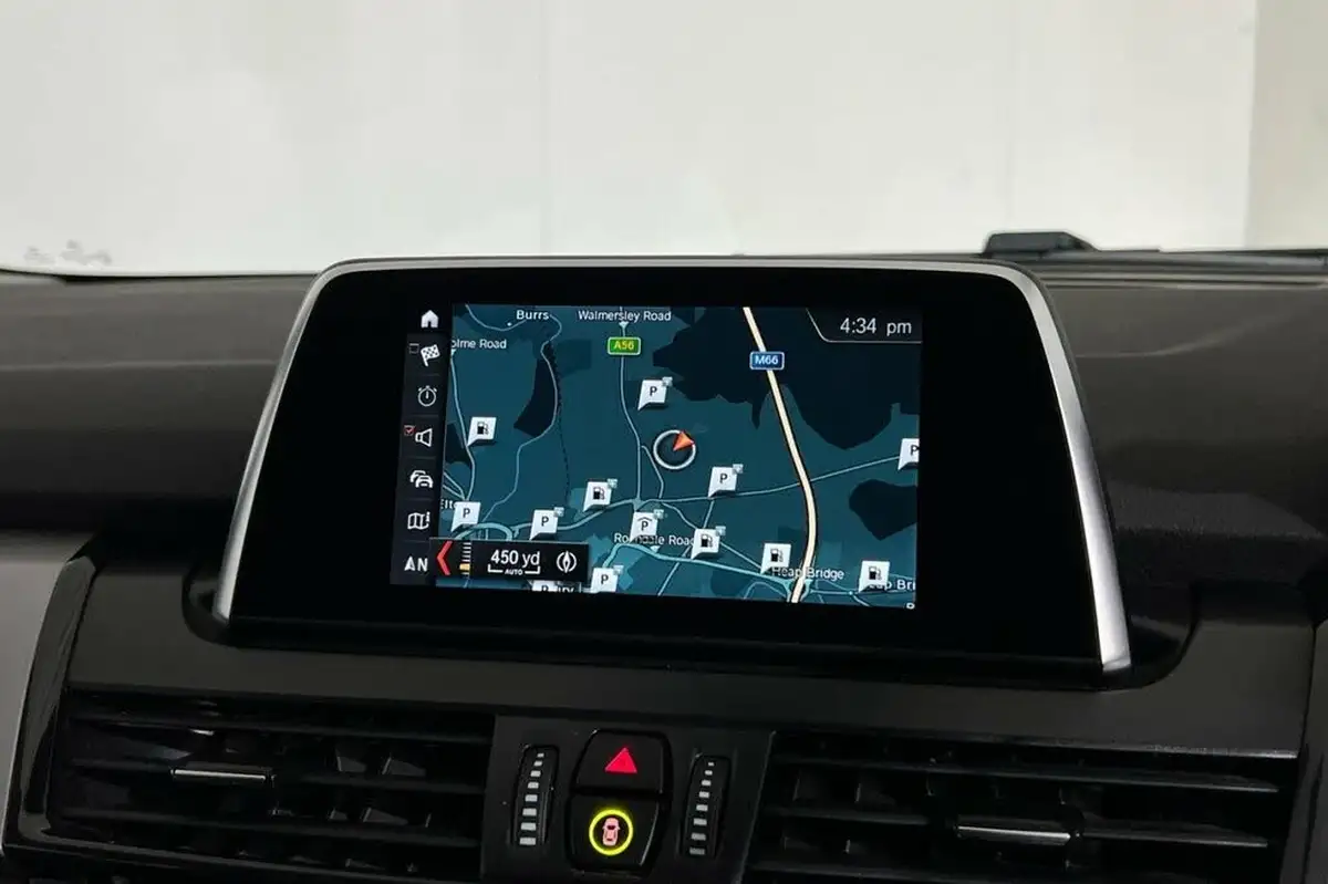 2021-bmw-2-series-15td-216d-se-gran-big-25