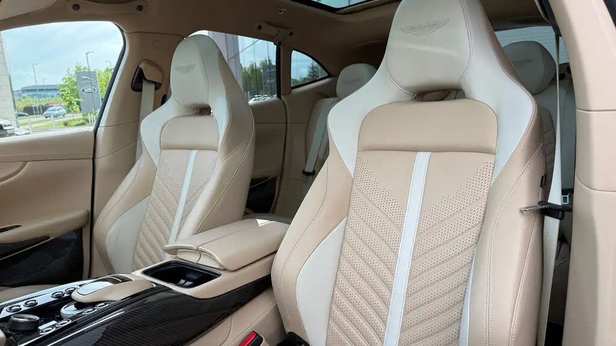 2023-aston-martin-dbx-40-v8-big-11