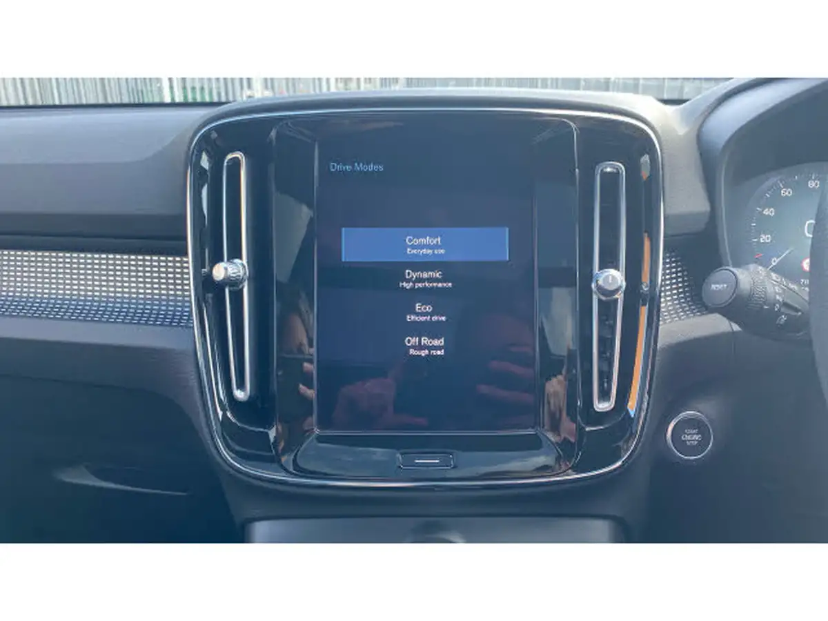 2021-volvo-xc40-15-t3-r-design-pro-163bhp-geartronic-big-32
