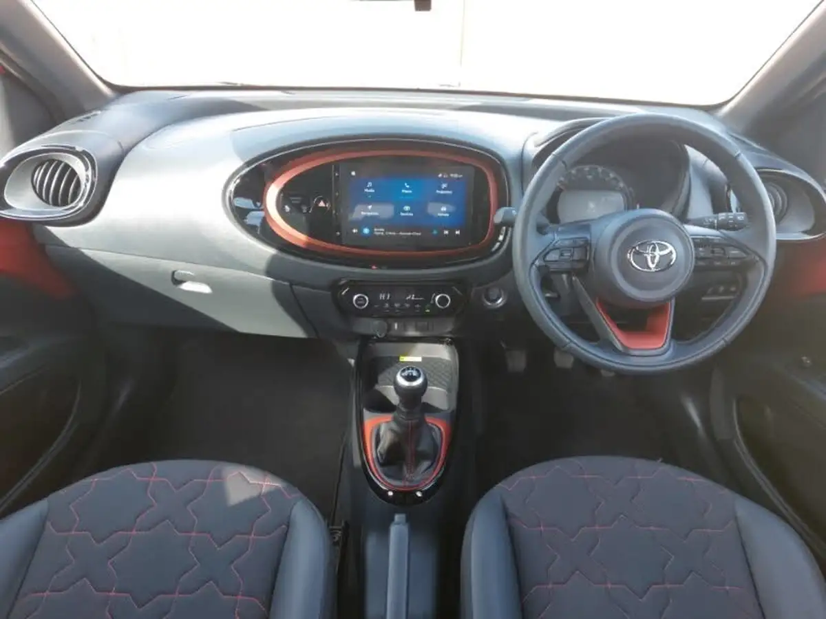 2023-toyota-aygo-x-10-vvt-i-exclusive-big-2