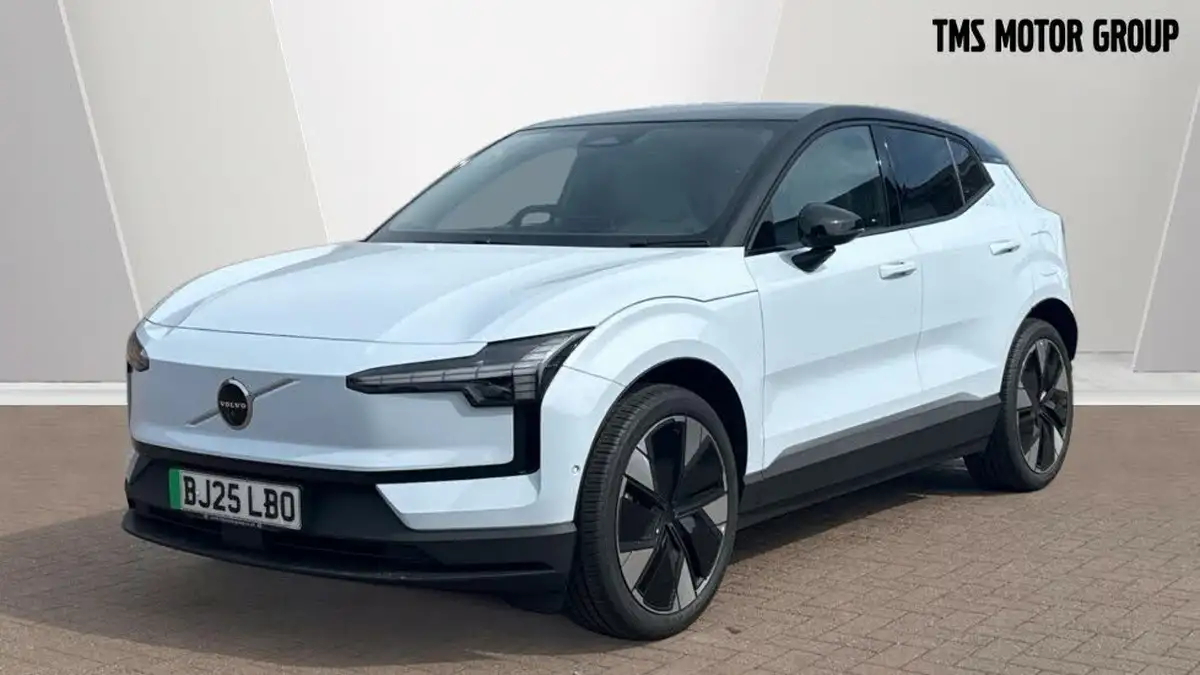 2025-volvo-ex30-e-single-motor-ultra-big-5