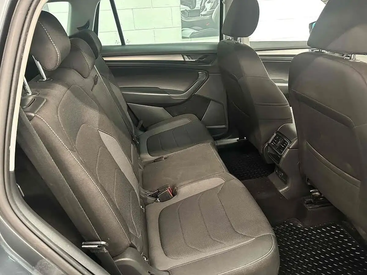 2017-skoda-kodiaq-20tdi-se-5-seatsss-dsg-big-9