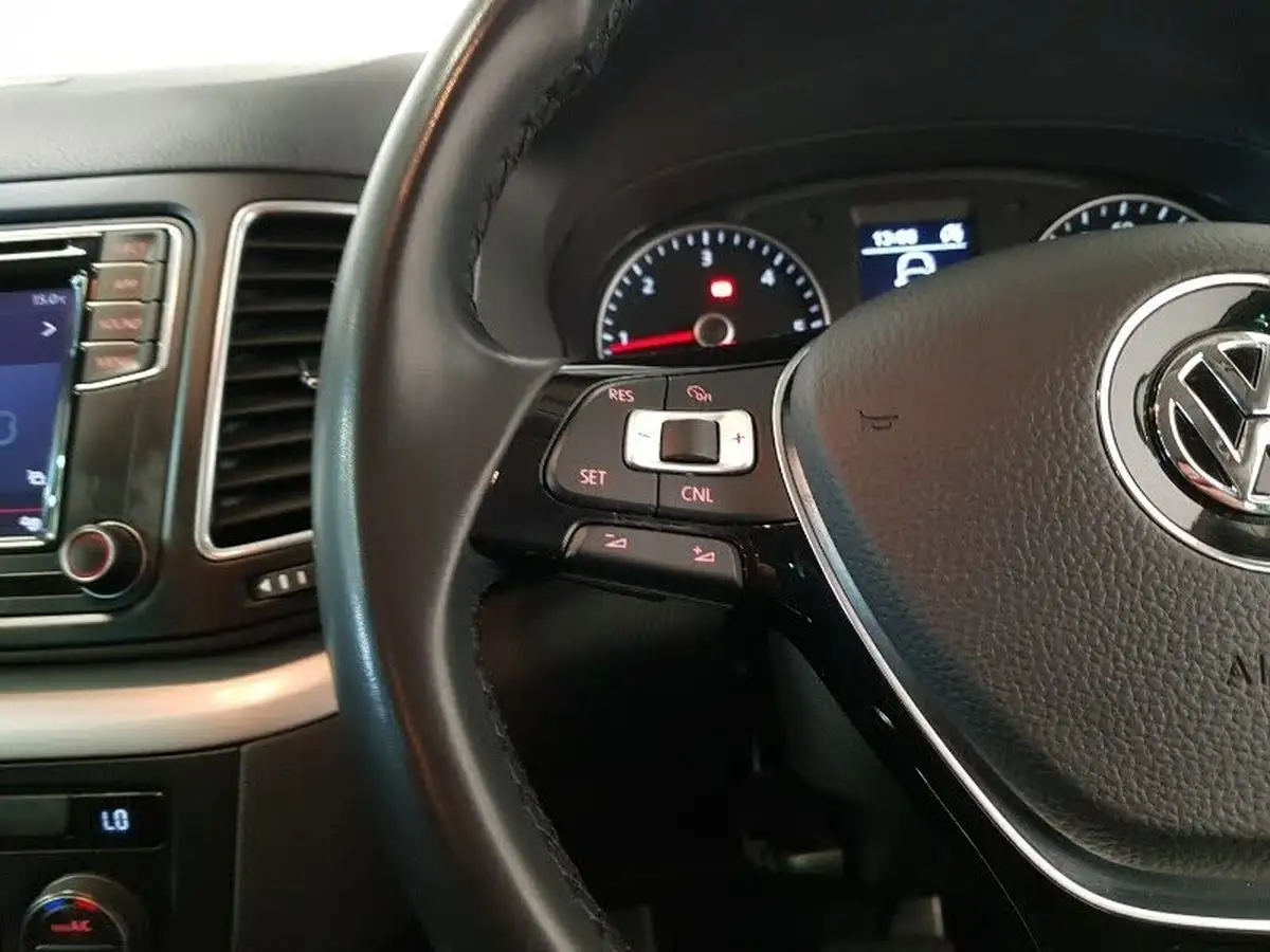 2018-volkswagen-sharan-20tdi-se-150ps-ss-dsg-big-14