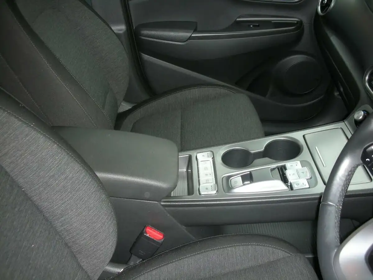 2021-hyundai-kona-e-premium-136ps-39kwh-105kw-obc-big-13