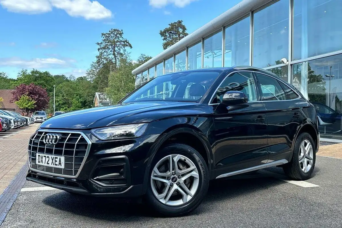 2022-audi-q5-20-45-tfsi-sportback-big-10