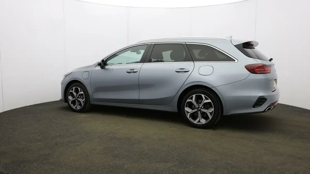 2021-kia-ceed-16-gdi-phev-3-big-57