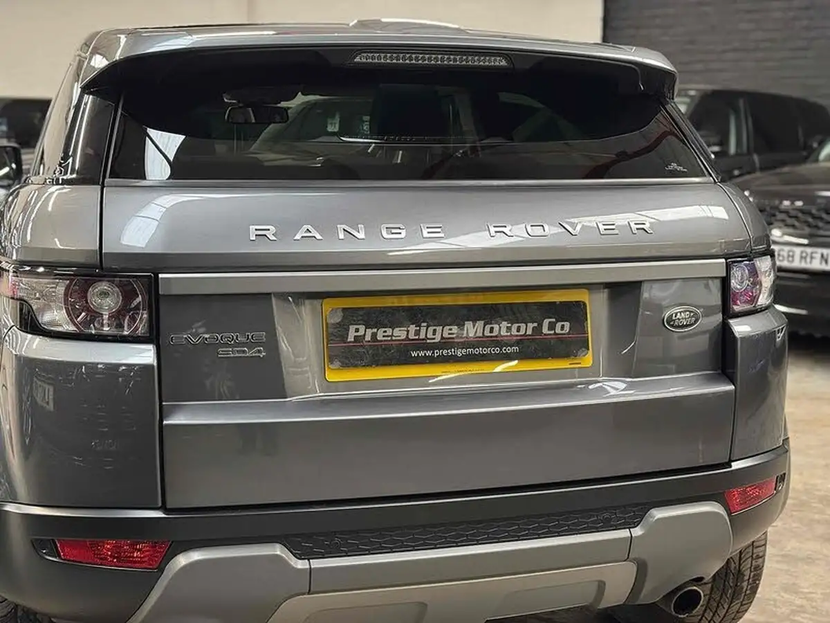 2015-land-rover-range-rover-evoque-22sd4-pure-tech-hatchback-5d-auto-big-18