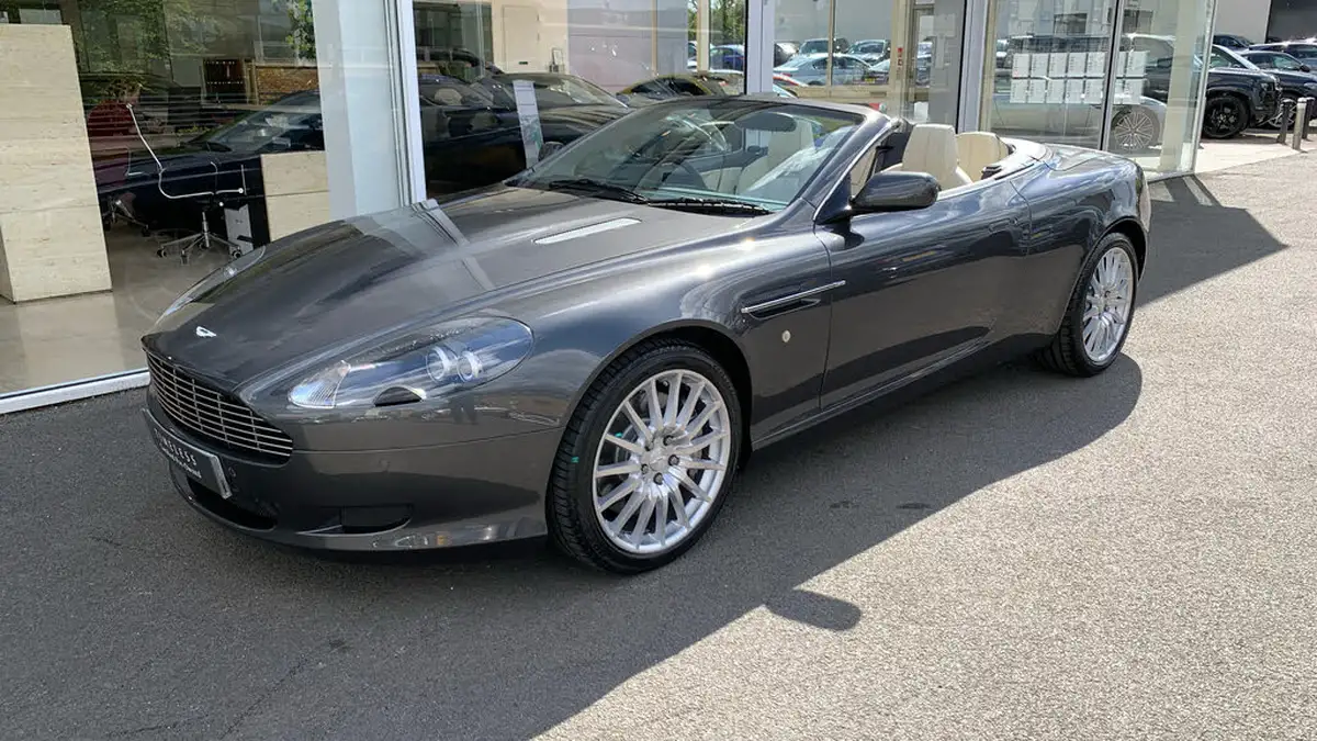 2008-aston-martin-db9-59-big-18