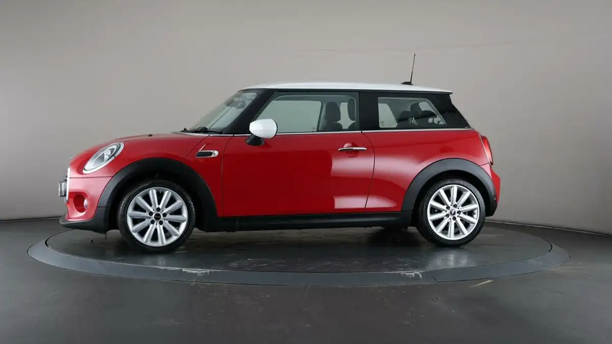 2020-mini-cooper-15-cooper-classic-hatchback-3d-big-30