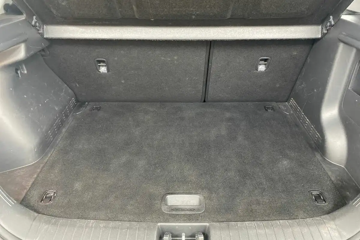 2022-hyundai-kona-16-gdi-se-connect-big-13