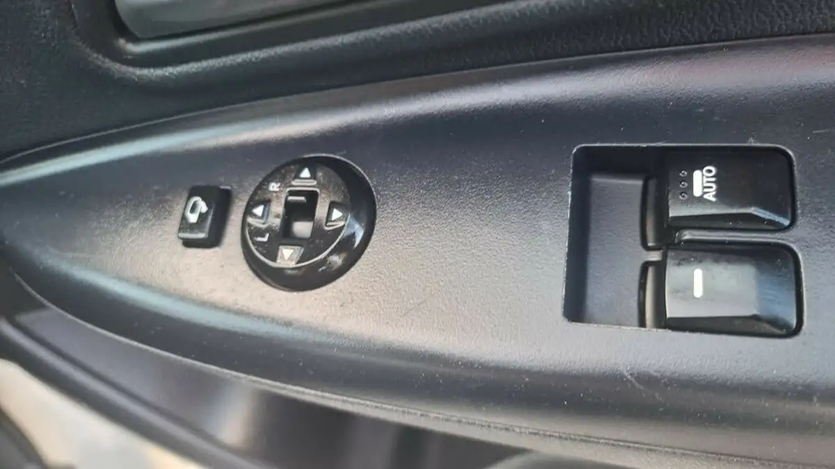 2014-kia-rio-125-2-3d-big-21