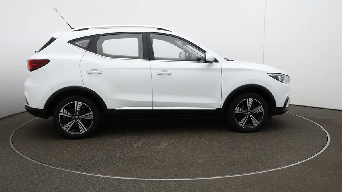 2021-mg-zs-suv-e-exclusive-ev-big-8