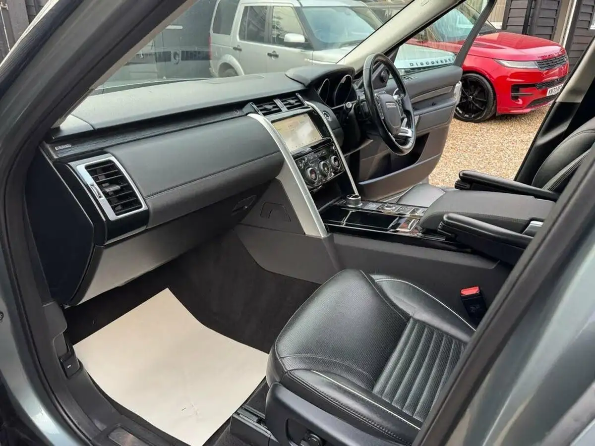 2017-land-rover-discovery-30td6-hse-259ps-awd-station-wagon-5d-auto-big-13