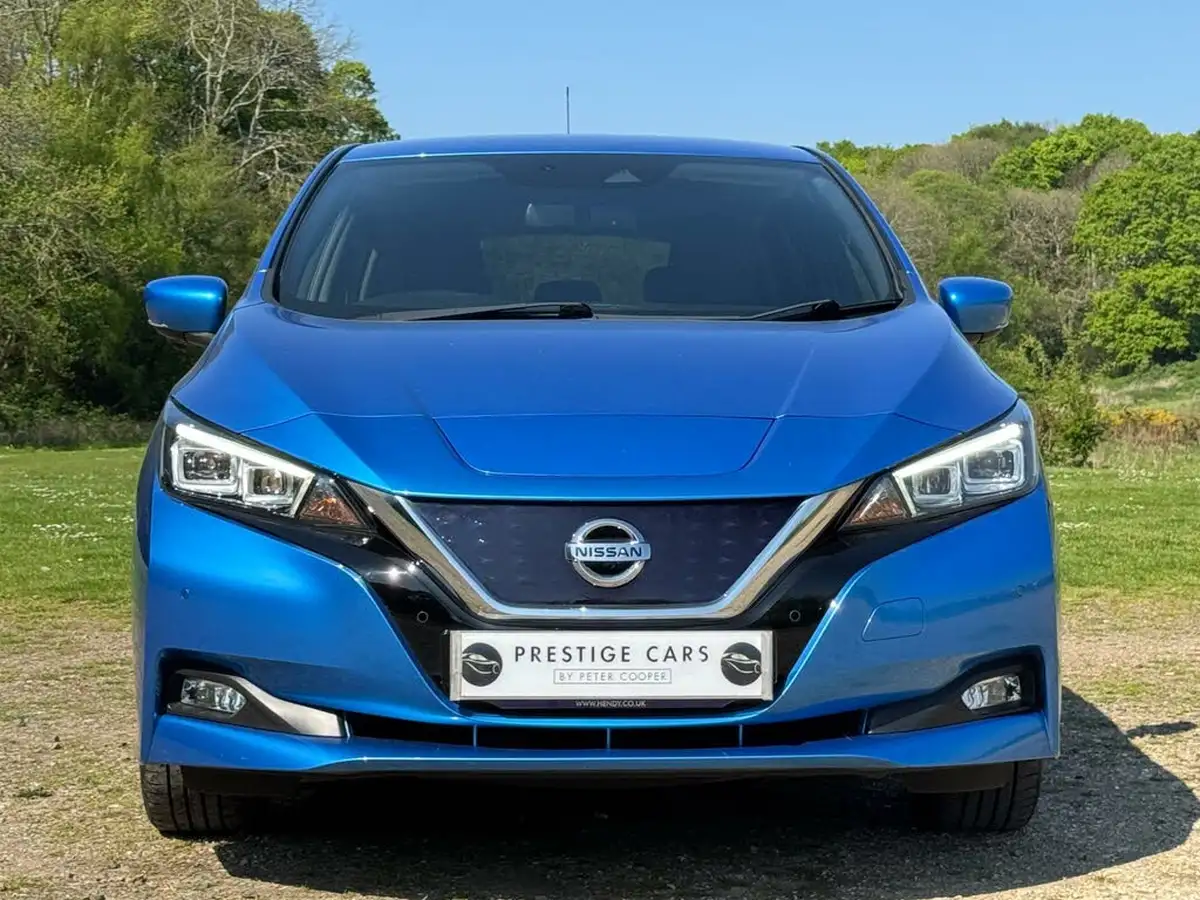 2020-nissan-leaf-e-tekna-big-1