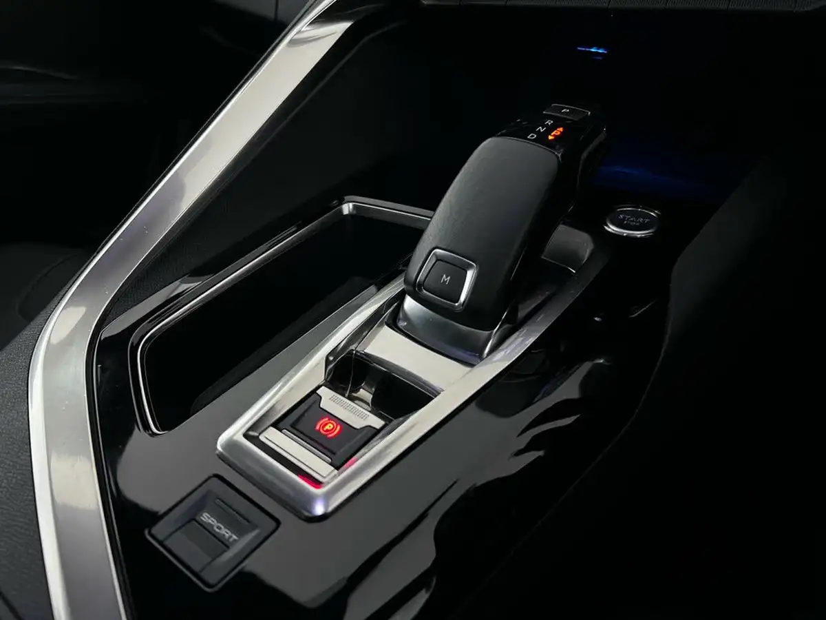 2018-peugeot-5008-suv-16-thp-gt-line-big-35