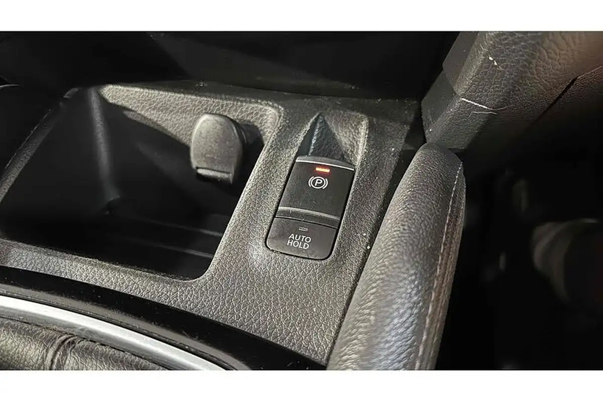 2018-nissan-qashqai-13-dig-t-visia-big-33