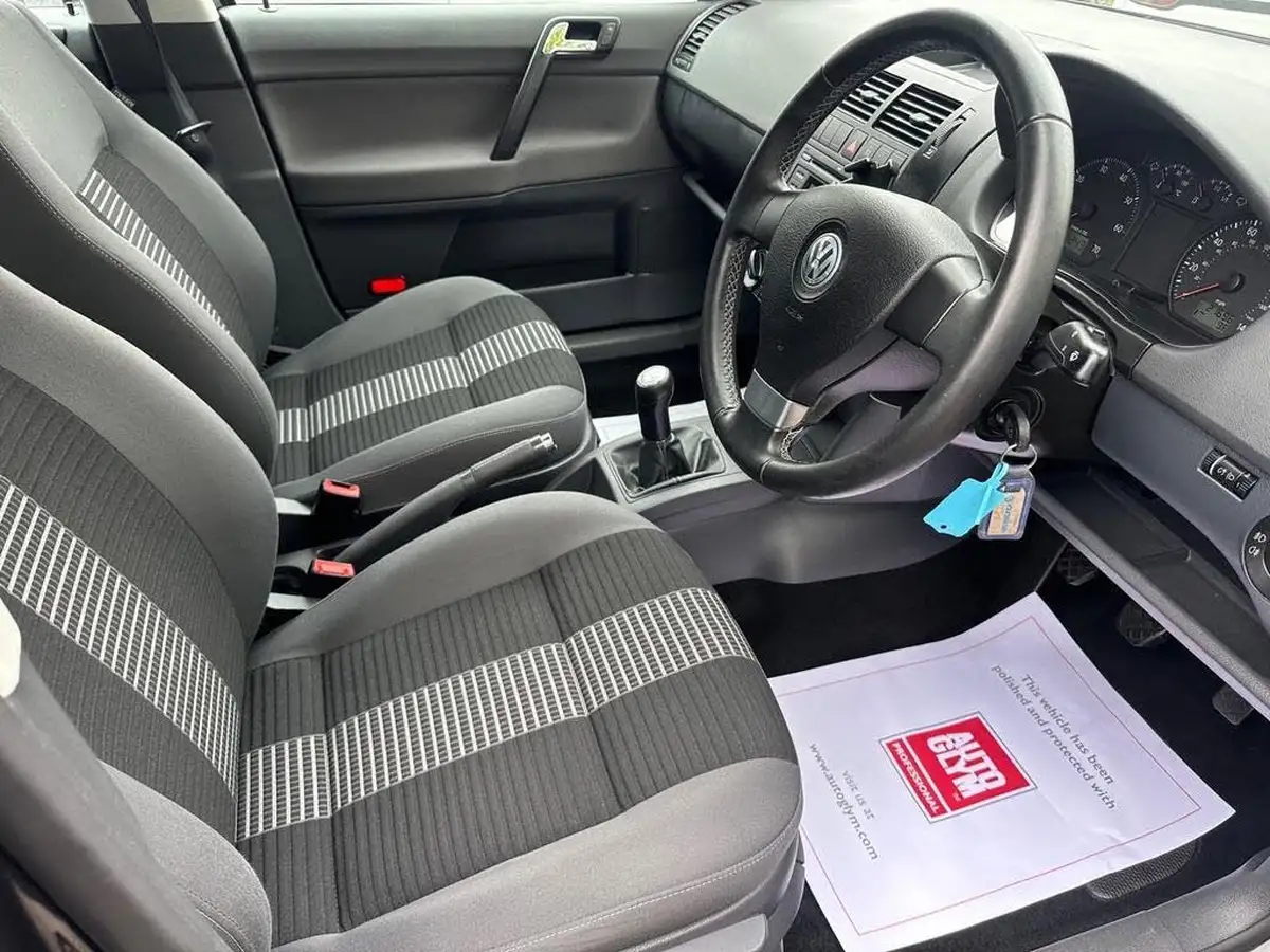2009-volkswagen-polo-12-match-70ps-5d-big-8