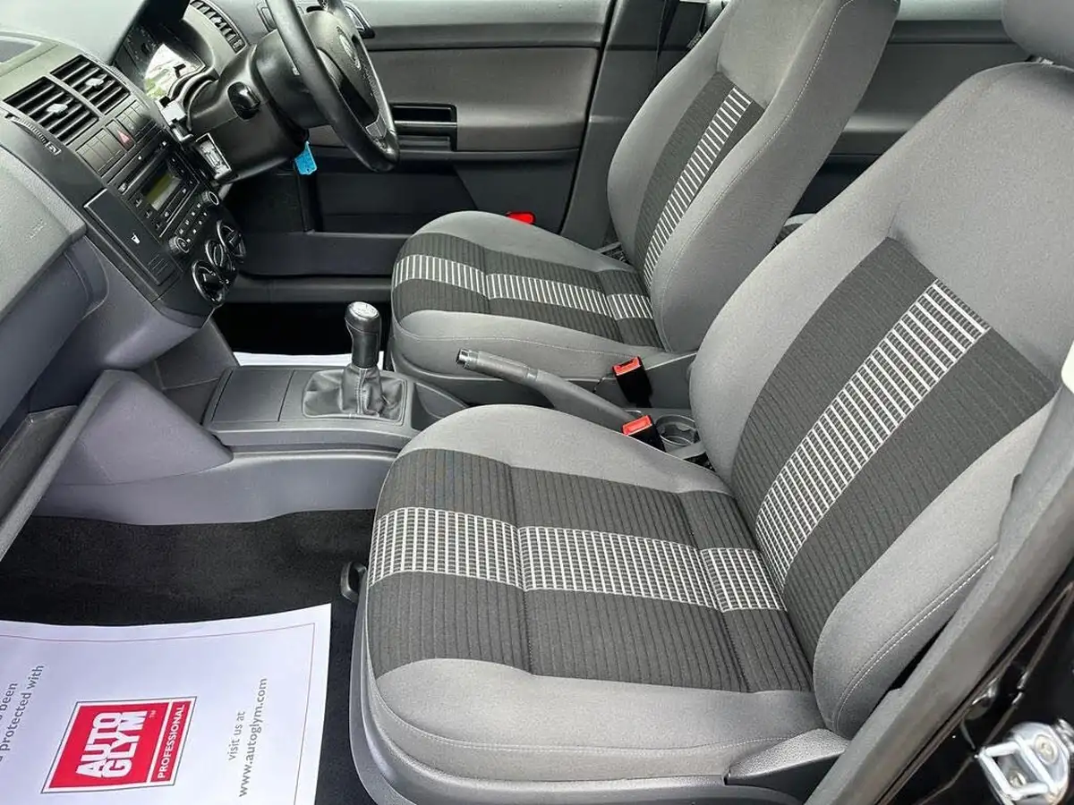 2009-volkswagen-polo-12-match-70ps-5d-big-12