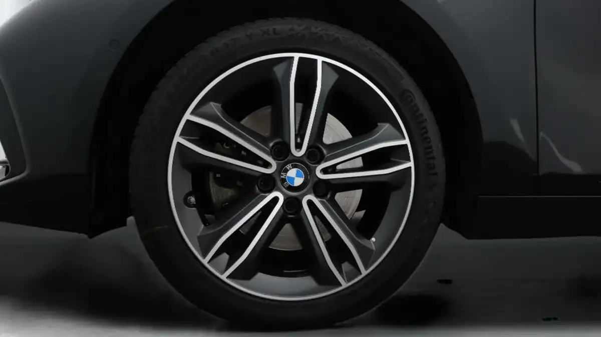2022-bmw-1-series-15td-116d-sport-dct-big-18