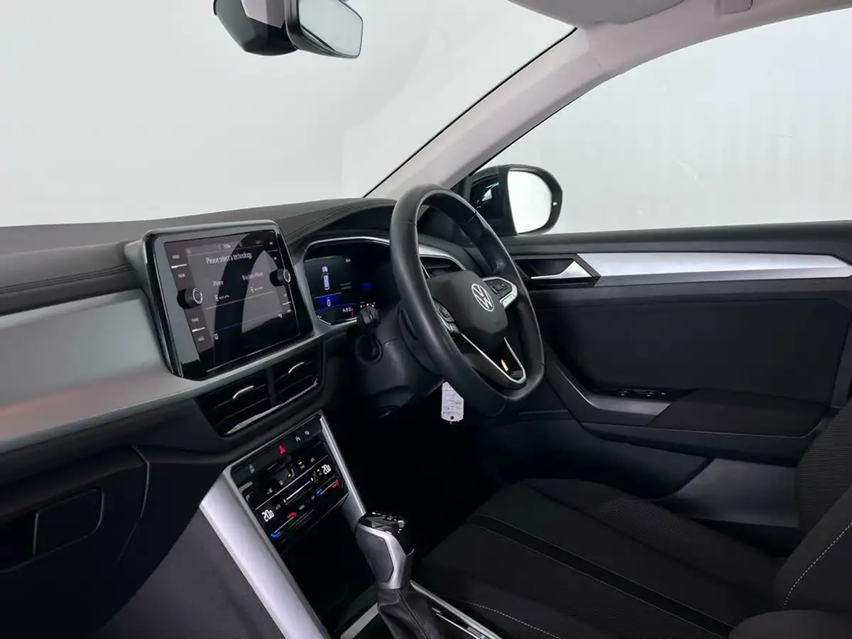 2022-volkswagen-t-roc-15-tsi-life-dsg-big-11