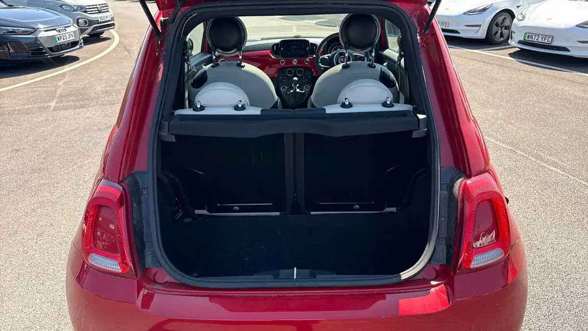 2022-fiat-500-10-dolcevita-big-14
