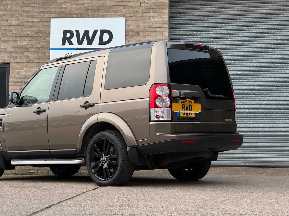 2013-land-rover-discovery-4-30td-hse-luxury-4x4-big-15