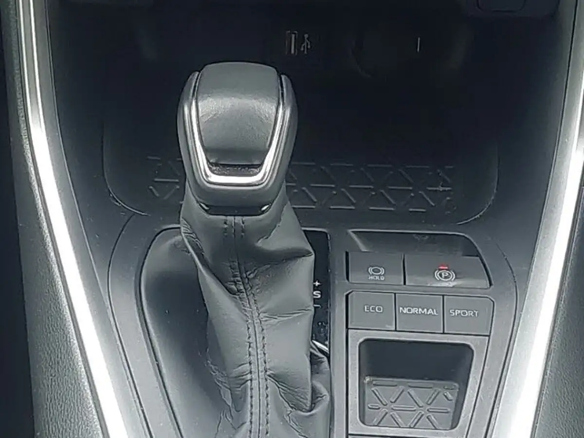 2023-toyota-rav4-25-vvt-i-design-215bhp-big-12