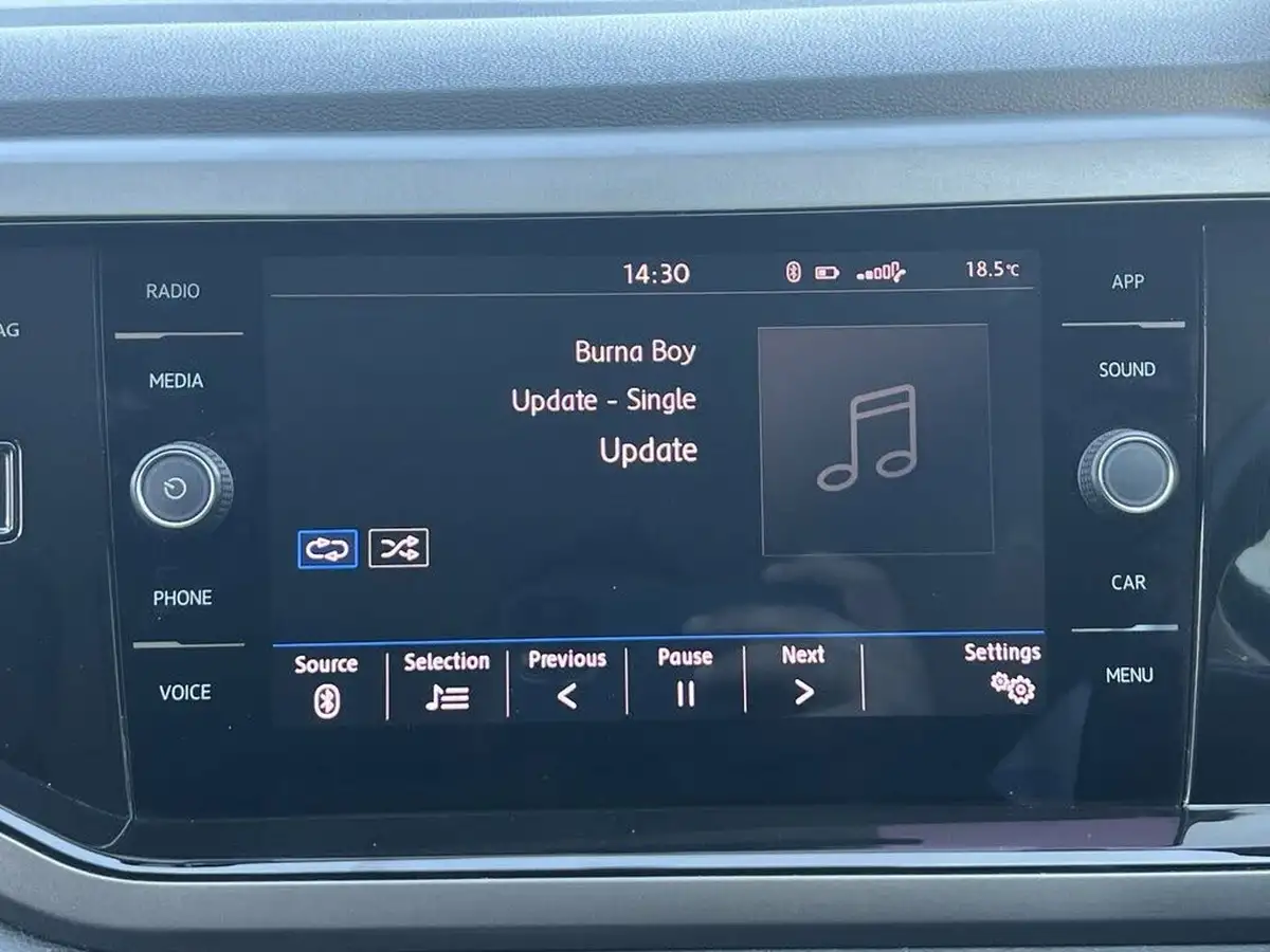 2018-volkswagen-polo-10-tsi-se-big-42