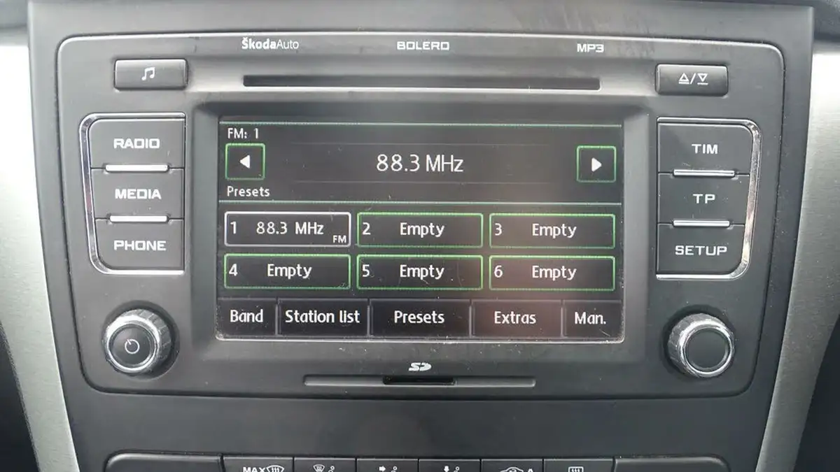 2011-skoda-yeti-20td-elegance-172ps-4x4-big-49