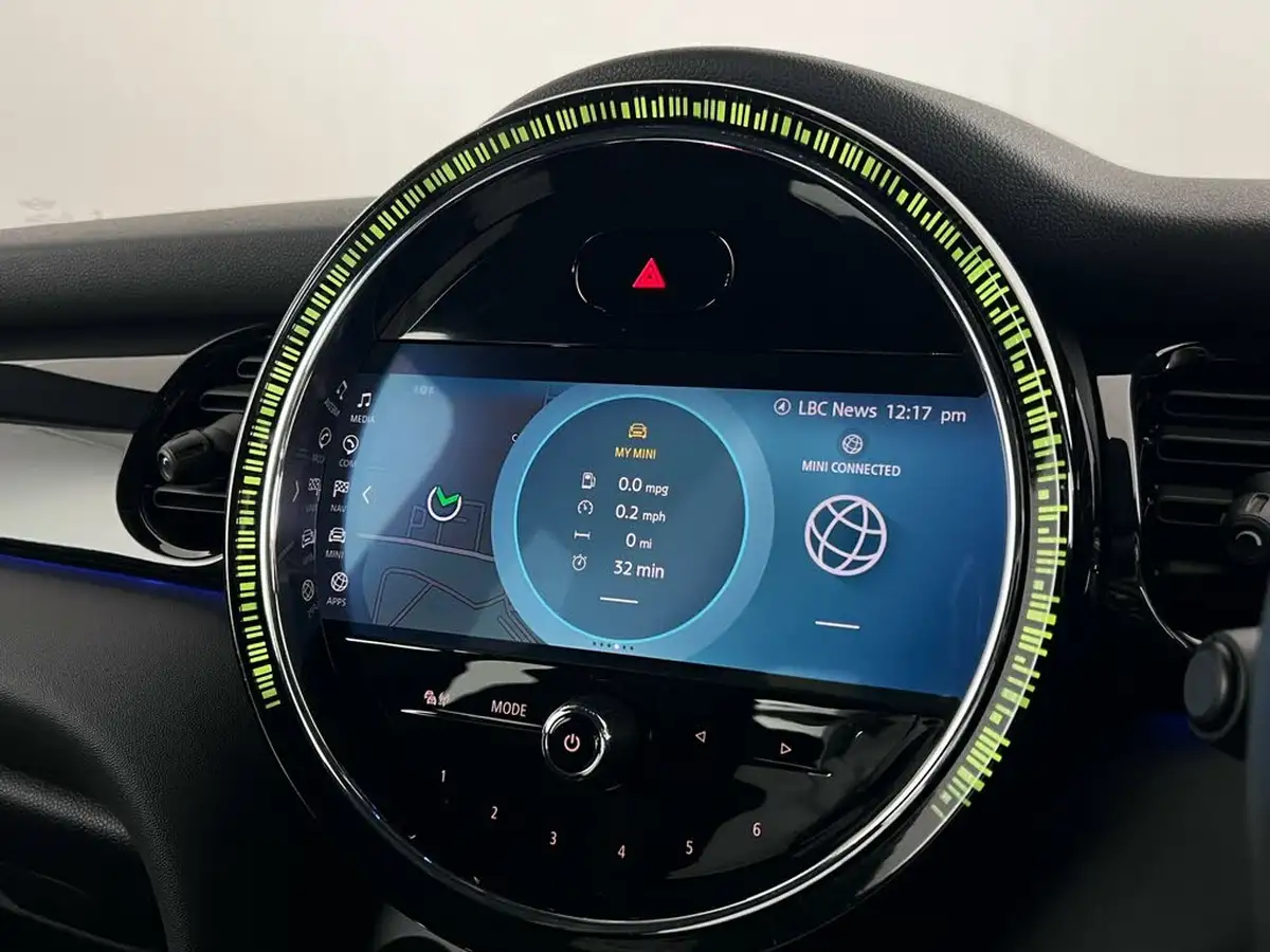 2021-mini-cooper-15-cooper-sport-hatchback-3d-big-27