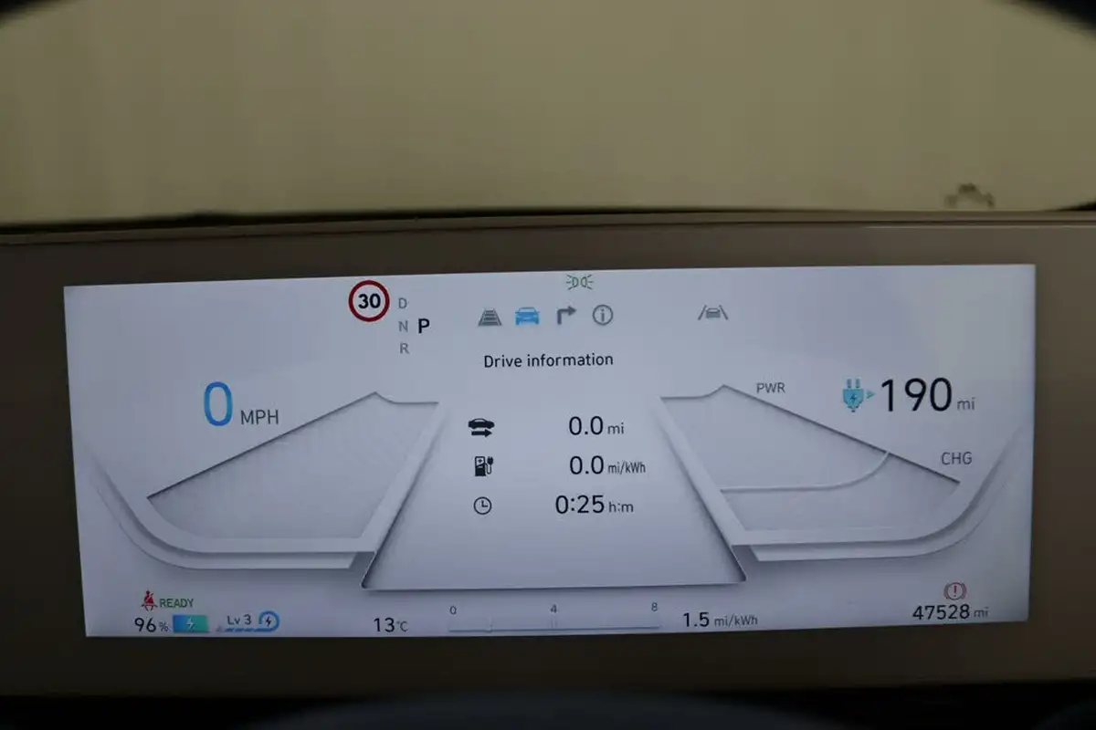 2022-hyundai-ioniq-5-e-se-connect-big-23