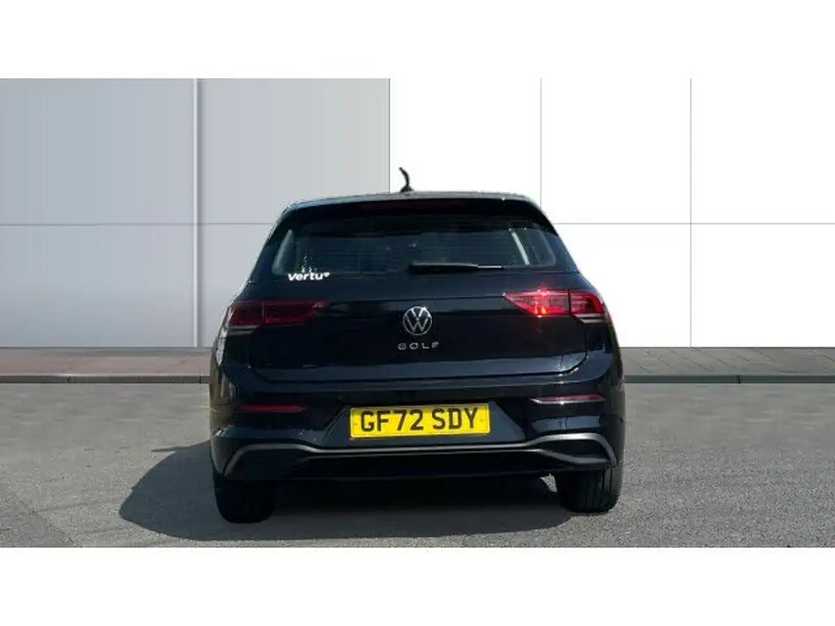 2022-volkswagen-golf-15-tsi-life-130ps-hatchback-big-5