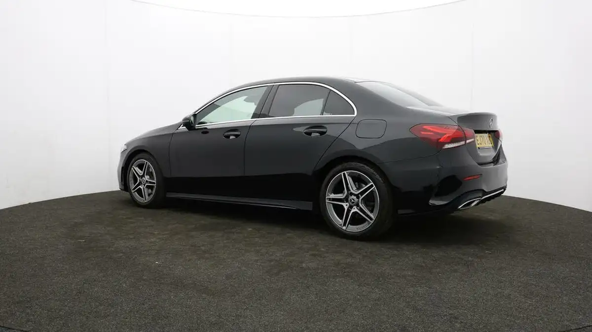 2020-mercedes-benz-a-class-13-a200-amg-line-saloon-4d-7g-dct-big-66