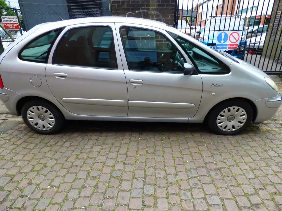 2008-citroen-xsara-picasso-16-desire-big-2