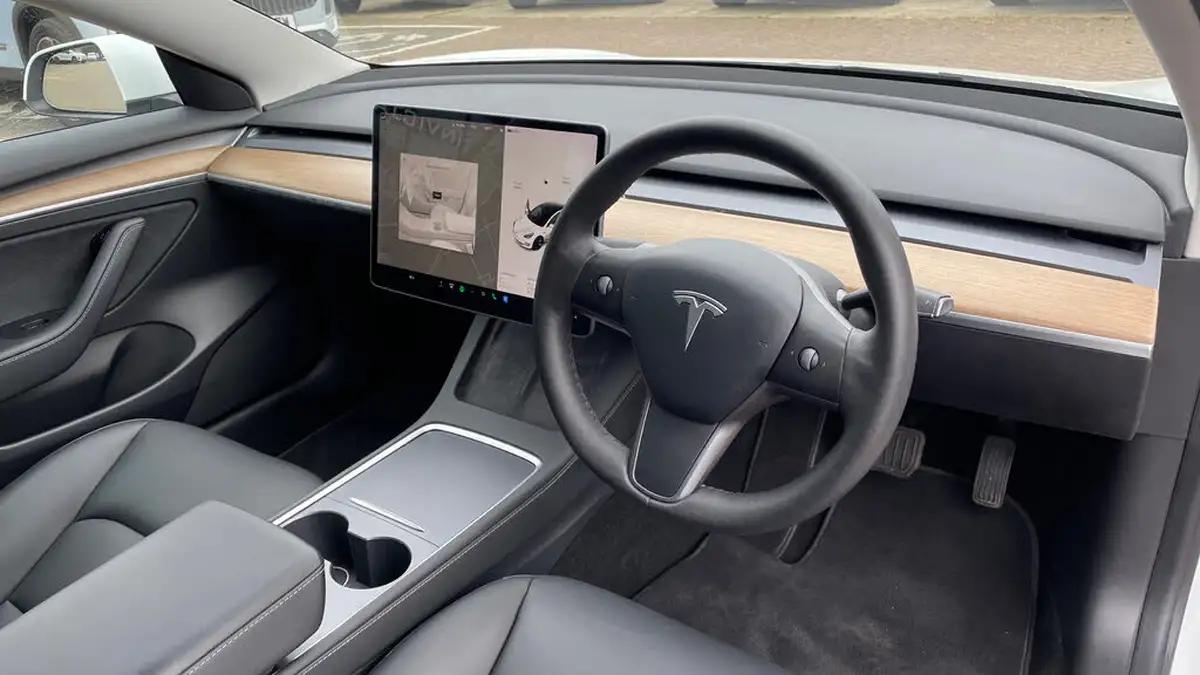 2021-tesla-model-3-e-long-range-4x4-big-8