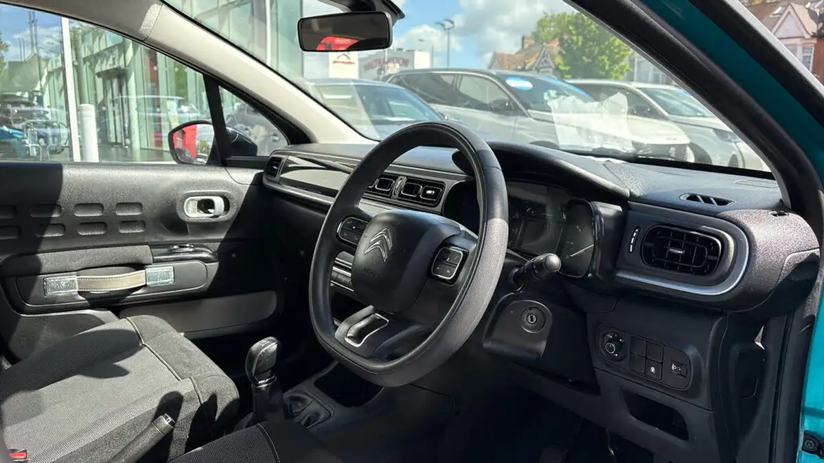 2021-citroen-c3-12-puretech-sense-big-10