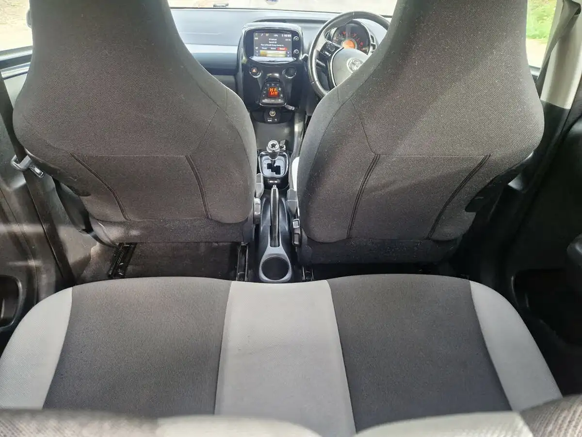 2018-toyota-aygo-10-vvt-i-x-press-71bhp-x-shift-big-17